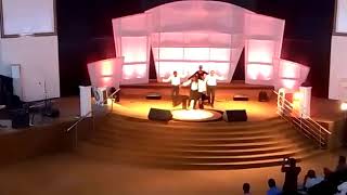 Lively Stones performs Anthem Lights&#39; &quot;Hymn Medley&quot;