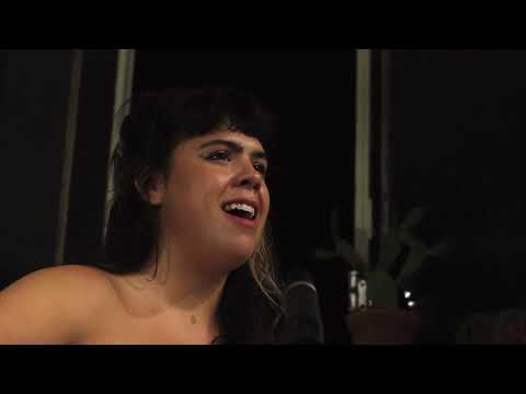 Brasis no Paiol em Casa - Bruna Lucchesi