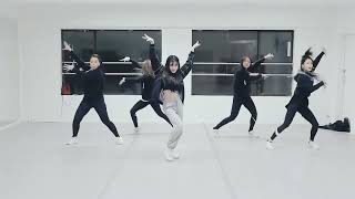 Download lagu CHUNGHA - 'GOTTA GO' DANCE PRACTICE MIRRORED mp3