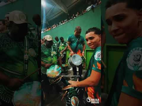 Bateria da Mocidade - Waguinho do Repique