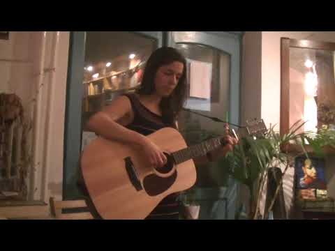 Jim Jones at Botany Bay · Elise Nelly (traditional ballad) ACOUSTIC LIVE