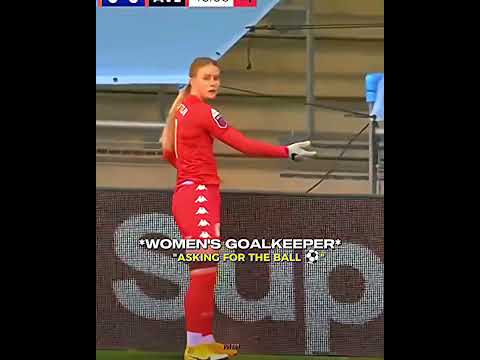 Men's vs women's GOALKEEPER💀🔥||#shorts #fyp #football #soccer ||