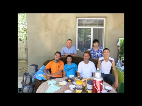 Okolo sveta s palcom hore, beseda v klube UNSS, hosť Peter Hogy Hoferek