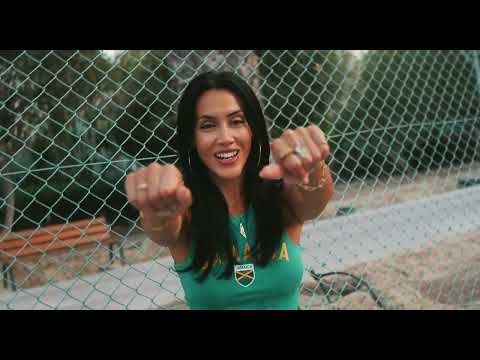 Sandra Hussein - Penge (Official musicvideo)