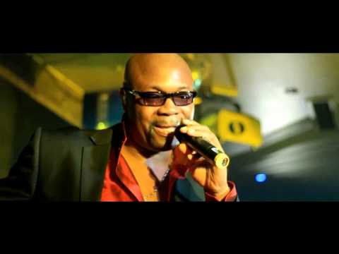 Low Deep T in "Club Bizarr" - 30.03.2013