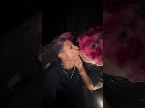 LEOZINHO BEIJOU O ROBSON *na boca?