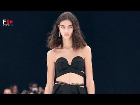GIVENCHY Best Looks Spring 2022 - Fashion Channel