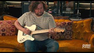 Video thumbnail for Snacks 084: Fender American Elite Telecaster Thinline, Champagne by Russo Music