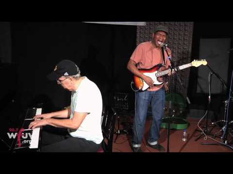 Robert Cray Band - "I'm Done Cryin'" (Live at WFUV)
