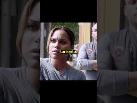 Jefe se enoja con bombero #shorts #movies