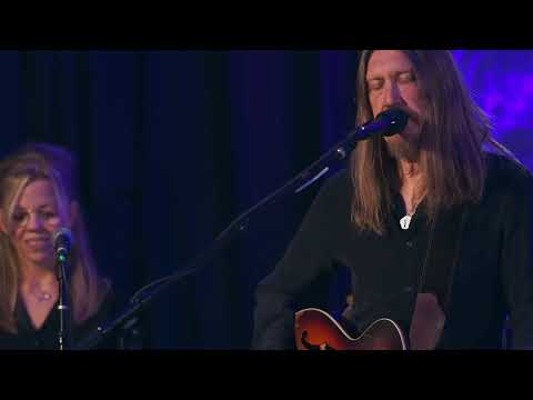 "Kindness" - Oliver Wood & Friends (Live)