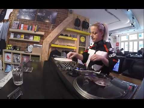 Esther Duijn on Mary Go Wild all vinyl stream