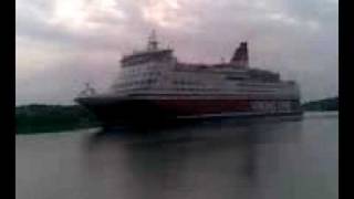 preview picture of video 'Viking line MS Isabella in Oxdjupet 2008-07-14'