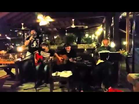 IGOR MRKELA - Mi mou thimonis matia mou (LIVE) Greek song
