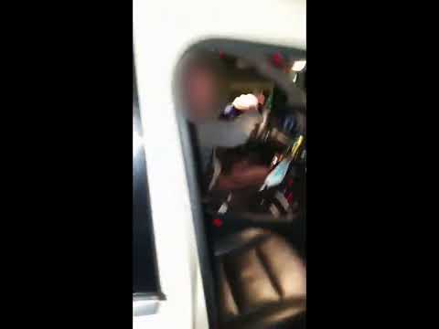 Adlersson & Inkognito werden aus Taxi geworfen - Taxifahrer rastet aus