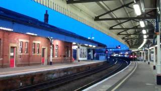 preview picture of video 'Trains At Salisbury Station | 15/1/2012'