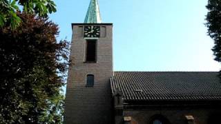 preview picture of video 'Ostrhauderfehn Ostfriesland: Kerkklok Lutherse kerk'