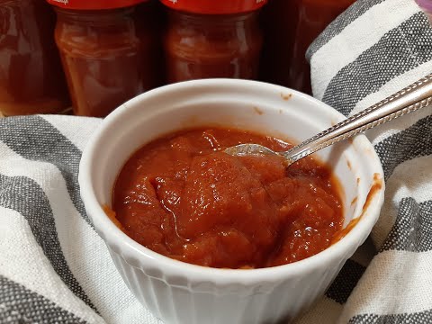 Domowy ketchup z cukinii. Jak zrobić pyszny, pikantny ketchup z cukinii, cebuli i czosnku