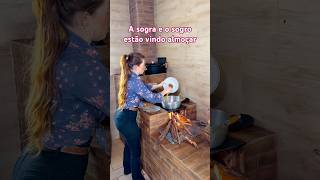 Quando alguém vem almoçar de repente e tem que cozinhar rápido #meme #sogra #humor #donadecasa