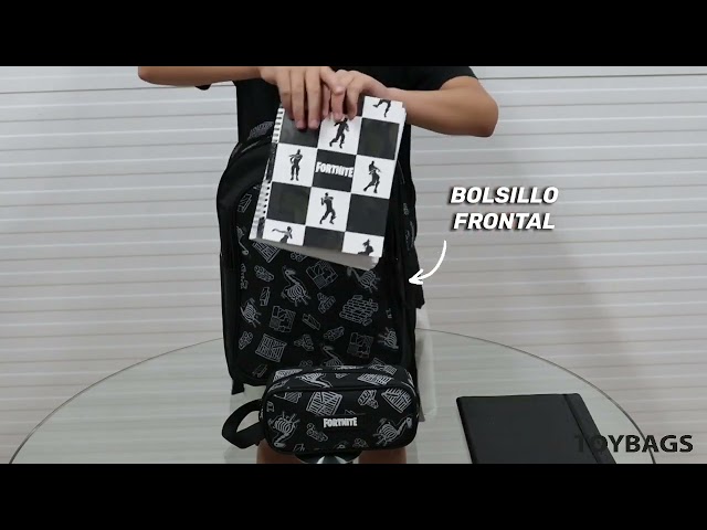 Vídeo relacionado con Mochila Escolar Fortnite Blue Camo - Doble Compartimento y Bolsillo Frontal - Adaptable a Carro - Interior Forrado - Tirantes y Espalda Acolchados - 42 x 32 x 20 cm - Toybags