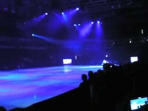 Stars on Ice 2012.  Tessa Virtue and Scott Moir Hallelujah!