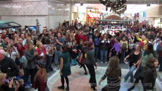 Holiday Christmas Music Flash Mob of the American Festival Chorus at Cache Valley Mall