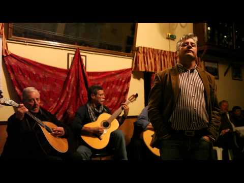 Paulo Nunes, "Fado Pedro Rodrigues" - "Parei à porta de um bar"