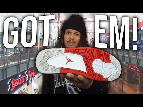 GOT EM ! THESE WERE THE HOTTEST SNEAKERS 15 YEARS AGO !! MALL VLOG SNEAKER PICKUP