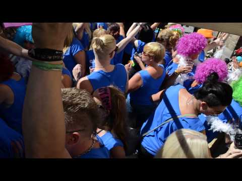 Dj M.J.E Pride paraden 2015 tillsammans med Ola Lindström & Alla tårar gänget. MJE music