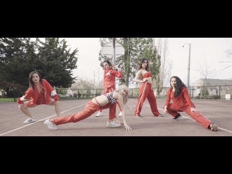 Video thumbnail for GROUP EXERCISE 一起运动