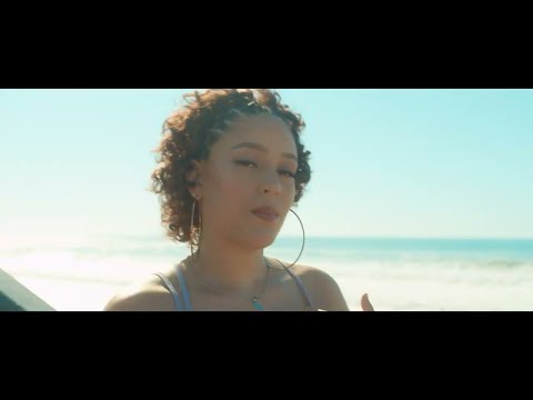 TANEYAH - Toi et moi (Clip Officiel)
