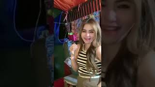 Download lagu Cewek cantik jaga warung kopi ☺ #shorts #youtubeshorts mp3 Download lagu Cewek cantik jaga warung kopi ☺ #shorts #youtubeshorts mp3