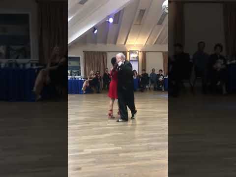 Elizabeth Figueroa y El Pibe Sarandí Asociación Argentina en LA California