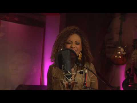 Beyoncé - "Halo" LIVE by Karina Pasian (@RAWsession Cover)