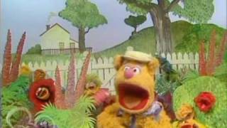 The Muppet Show. Fozzie Bear - Good Day Sunshine / Dancing in the Dark