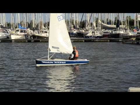 CWO 1 eenmans zwaardboot aanleggen