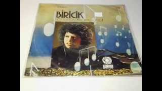 Download lagu biricik , mucize , yalan değil PLAK RECORD 7' mp3 Download lagu biricik , mucize , yalan değil PLAK RECORD 7' mp3