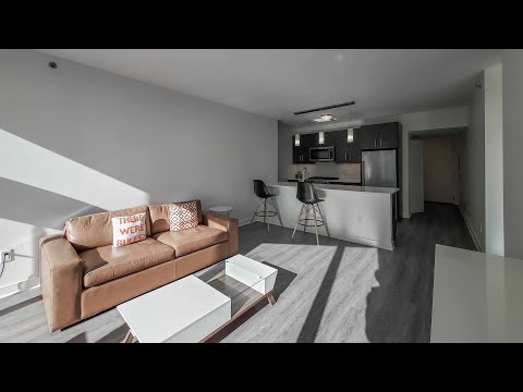 A sunny Streeterville 1-bedroom #3906 at the amenity-rich Moment apartments A sunny Streeterville 1-bedroom #3906 at the amenity-rich Moment apartments