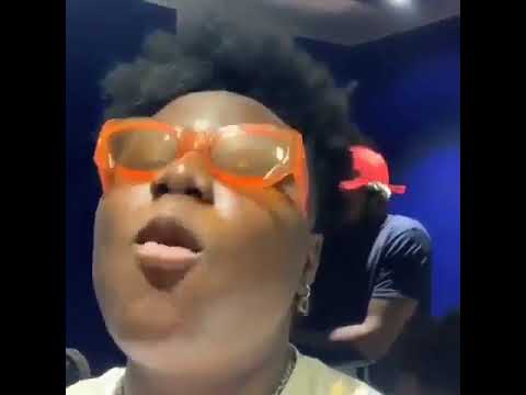 WATCH THE HOT FREESTYLE BETWEEN TENI MAKANAKI AND CRANIUM