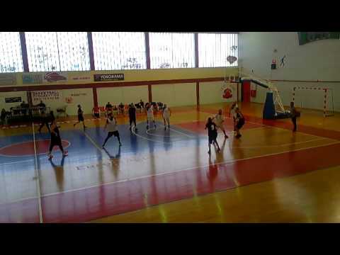 Superior league - 1ος όμιλος: Σύμβουλοι Ασφα_λύσεων - Sirina B.C.   47-50