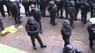 preview picture of video 'Hausbesetzung /- belebung, Polizeieinsatz Breite Straße Hamburg Altona, 11.05.2013'