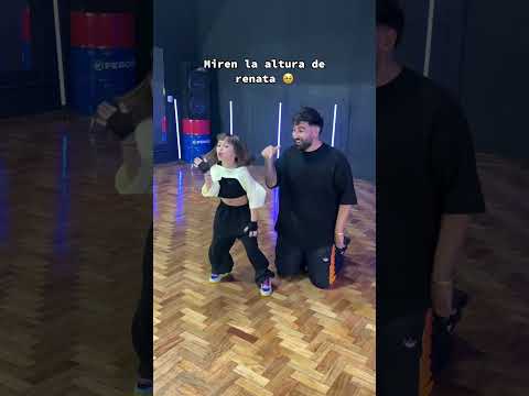 Miren la altura de Renata 😱😱