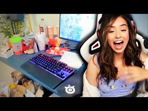 Pokimane REACTS to xQc Setup Room !!