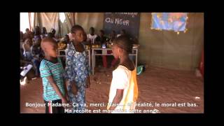 preview picture of video '«Le warrantage au Niger» Pièce de théâtre réalisée par les élèves de l'école passerelle Marek, Niger'