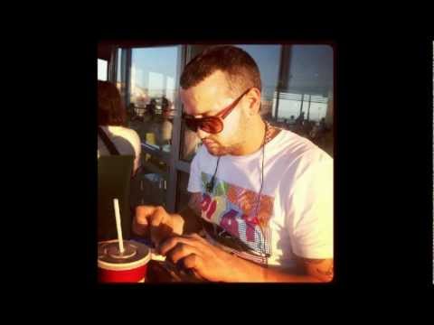 Noyan Ft. Freestanbul - Pembe Düşlerin (2012)