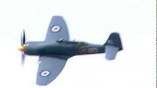 preview picture of video 'Sea Fury - Shoreham Airshow 2013'