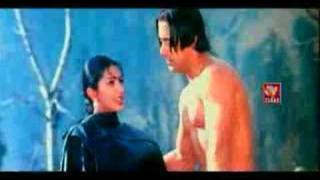 Download lagu IsS cHaNd kA mUqAbLa mp3
