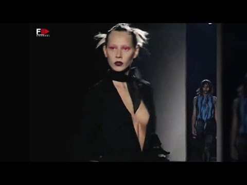 Vintage in Pills LAWRENCE STEELE Spring 2000 - Fashion Channel