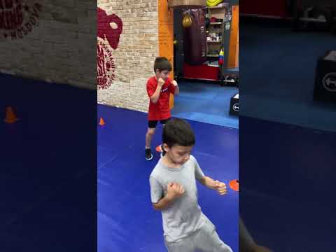 Footwork boxing drills algorithm. Children boxing drills footwork