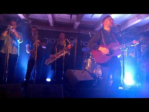 Jónas & ritvélar framtíðarinnar - Hafið er svart